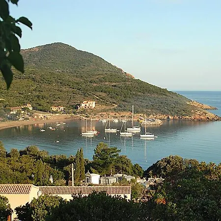 L'alivu Hotel 3*